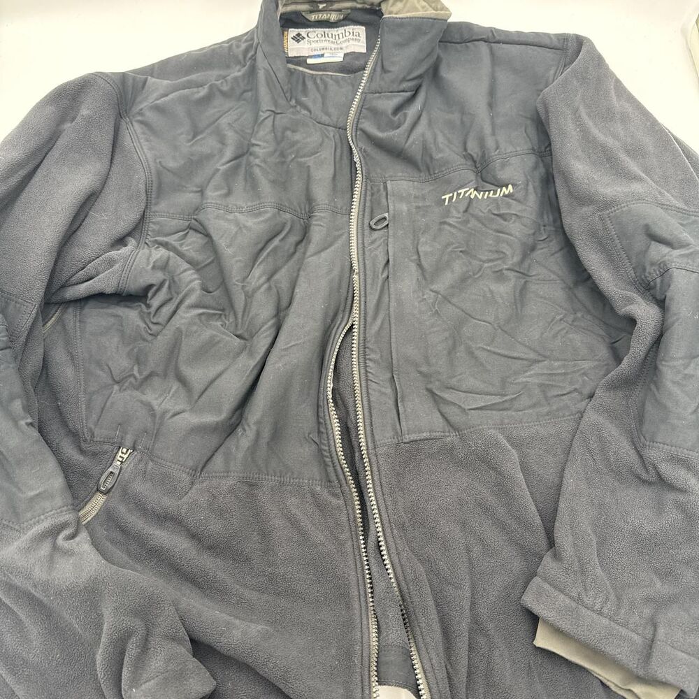 Columbia-sportswear Men's Navy and Black Jacket